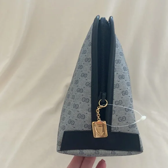 Gucci Bag - Picture 6 of 14